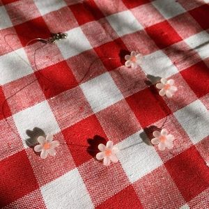 Adorable Mid-2000s Daisy Necklace